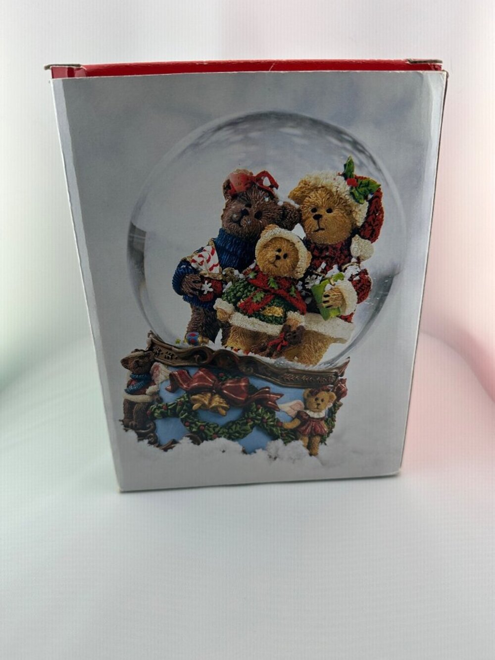 Vintage Retro Christmas Holiday Bears Snow Globe 8 Inches Tall Musical Wind-Up